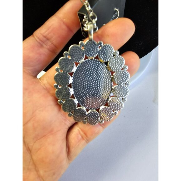 NWT Papparazzi White Oval Shaped Stones Earrings Pendant Necklace Set Sylish Hip - Picture 15 of 16